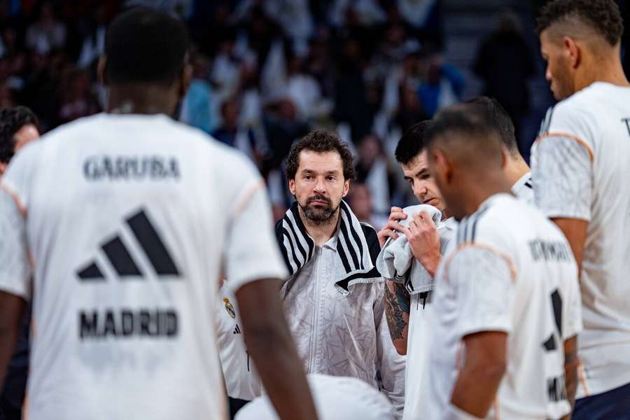 Le Real Madrid, finaliste de l'Euroligue de basket ces trois dernières saisons, a validé in extremis son billet pour les quarts de finale.