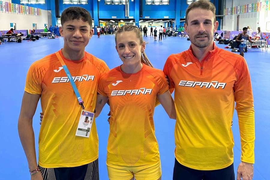 Canales, Ibarzabal y De Arriba, semifinalistas en 800 en el Mundial indoor