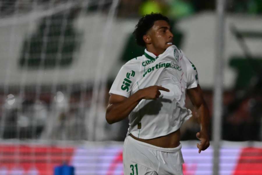 Luighi fez o gol da vitória do Verdão no Canindé