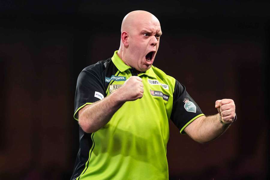 Michael van Gerwen folgt Chris Dobey ins Halbfinale der Darts-WM 2025