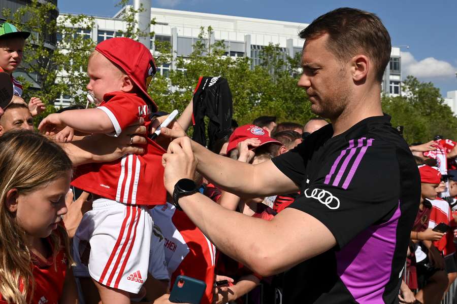 Manuel Neuer will bald wieder Stammkeeper des FC Bayern sein.