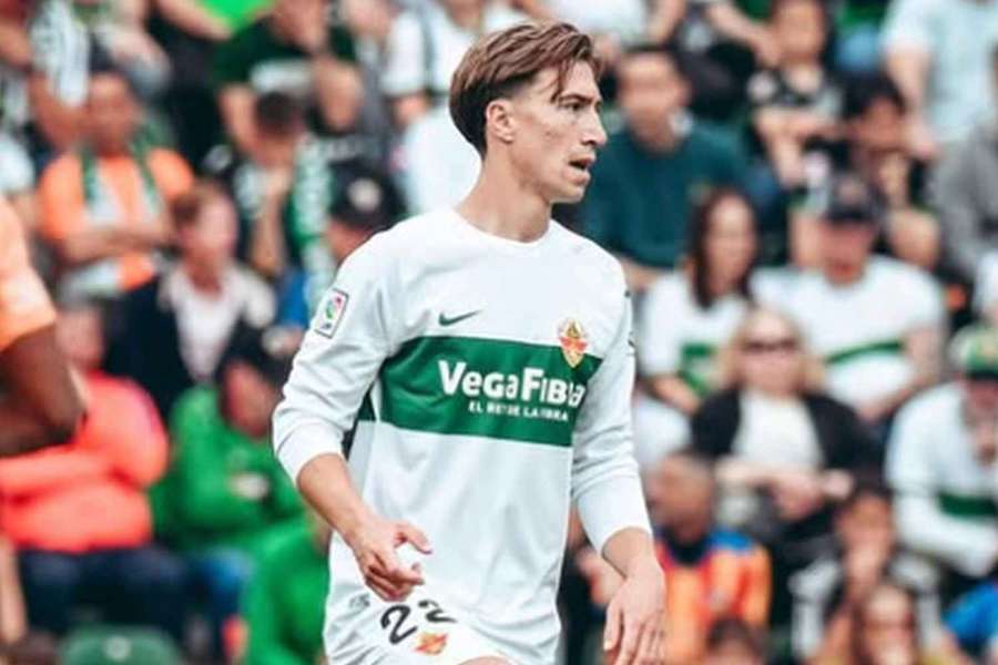Obránce Elche David Affengruber je na trhu žádaným zbožím Obránce Elche David Affengruber je na trhu žádaným zbožím