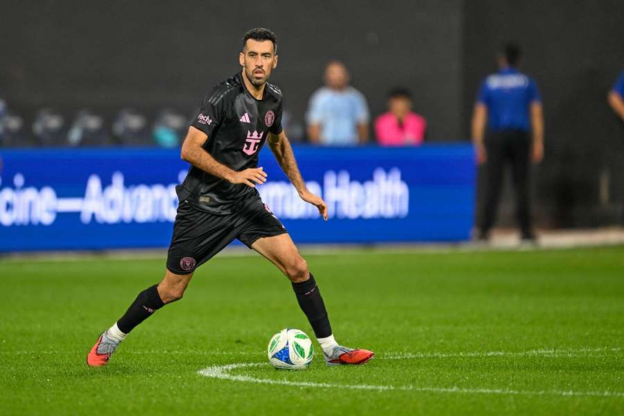 Barcelona hero Busquets announces retirement plans Barcelona hero Busquets announces retirement plans
