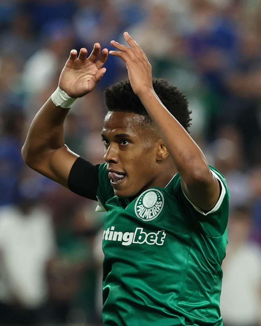 Estêvão fez o gol do Palmeiras contra o Chelsea