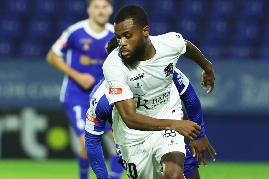 Farense não saiu do nulo em Santa Maria da Feira Farense não saiu do nulo em Santa Maria da Feira