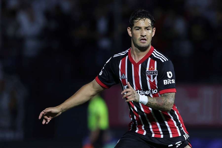 Pato iniciou terceira passagem pelo São Paulo