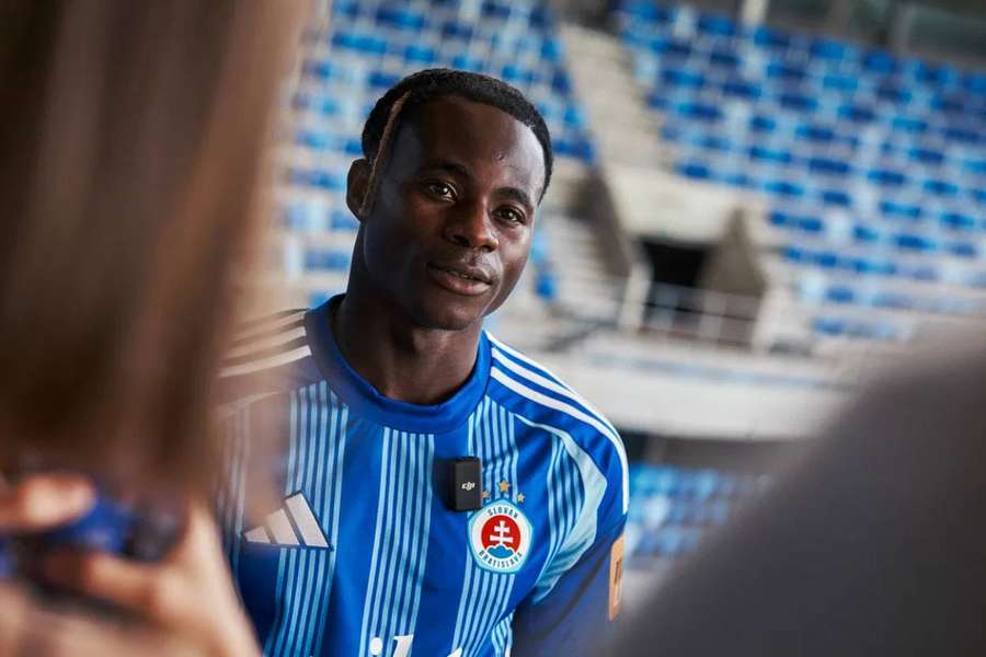 Kelvin Ofori už absolvoval klubové mediálne povinnosti.