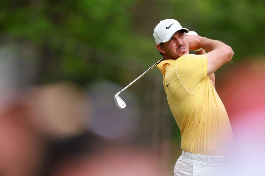 Brooks Koepka zonder rollende ogen, maar met zijn blik straks op zijn bal gericht