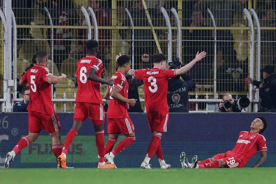 Nottingham Forest's Igor Jesus celebrates scoring their second goal with teammates