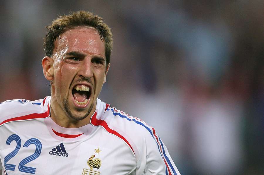 Franck Ribery celebra un gol con la selección de Francia.