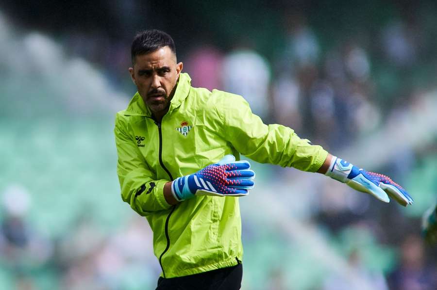 Claudio Bravo: Odchodzę z Betisu, ale nie zawieszam butów na kołku