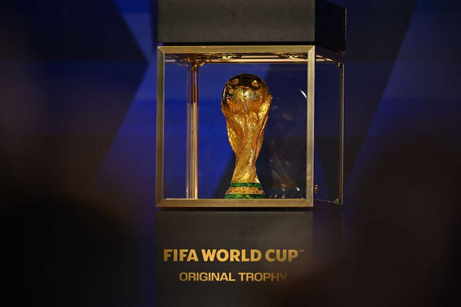 Kdo získá trofej pro mistry světa?