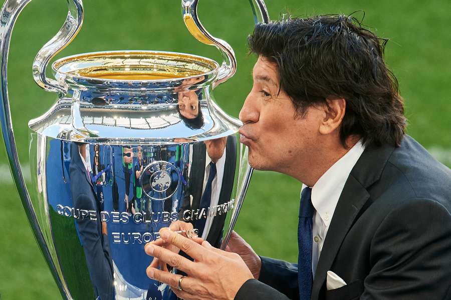 Zamorano e il trofeo della Champions, la coppa che è mancata alla sua grande carriera