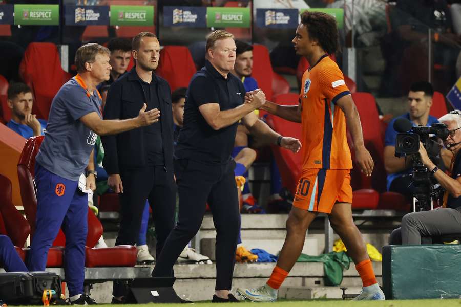 Joshua Zirkzee werd bij een 3-2 voorsprong vervangen door Wout Weghorst