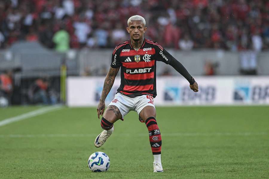 Wesley con la maglia del Flamengo