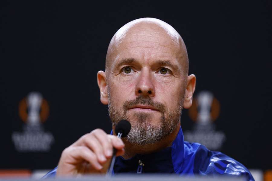 Ten Hag speaking to the media 