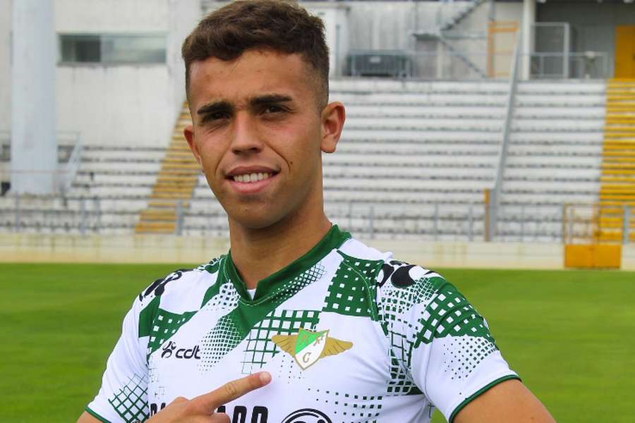 Rodrigo Macedo chega emprestado pelo SC Braga