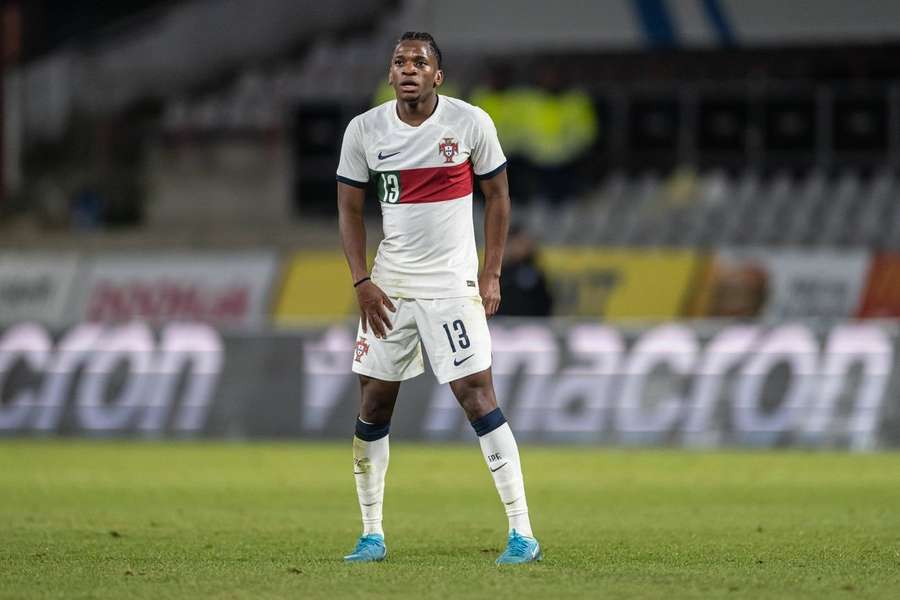 Flávio Nazinho foi convocado por Rui Jorge