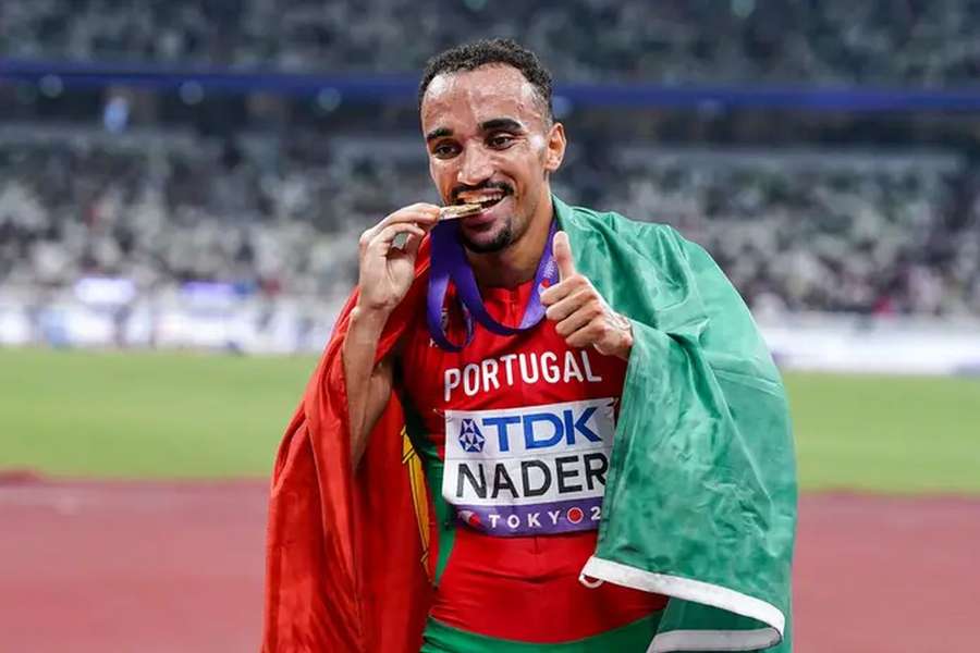 Isaac Nader sgarou-se campeão do mundo de 1.500 metros Isaac Nader sgarou-se campeão do mundo de 1.500 metros