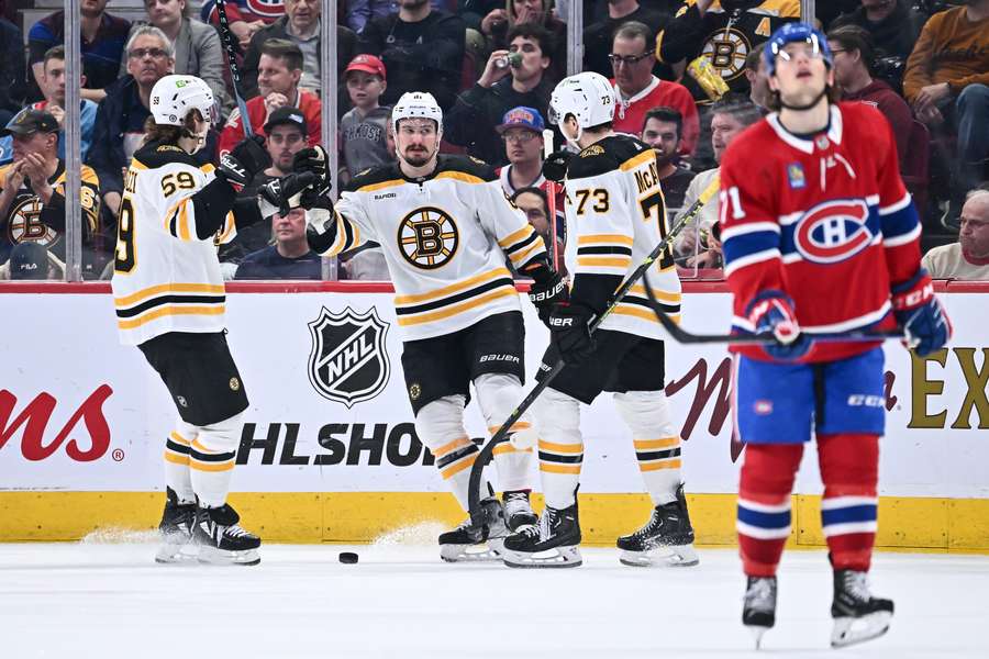 Bruins wyśrubowali rekordy zwycięstw i punktów w NHL