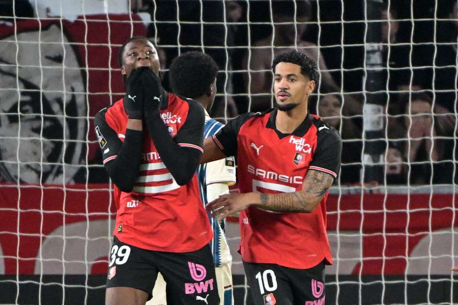 Kader Méïté saiu no final do mercado, Ludovic Blas permaneceu