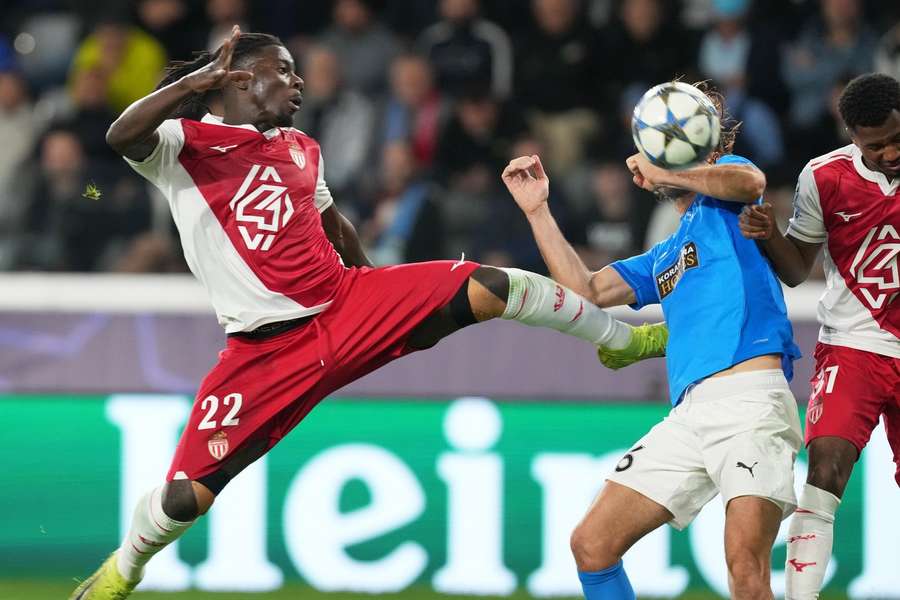 Salisu em ação diante do Pafos Salisu em ação diante do Pafos