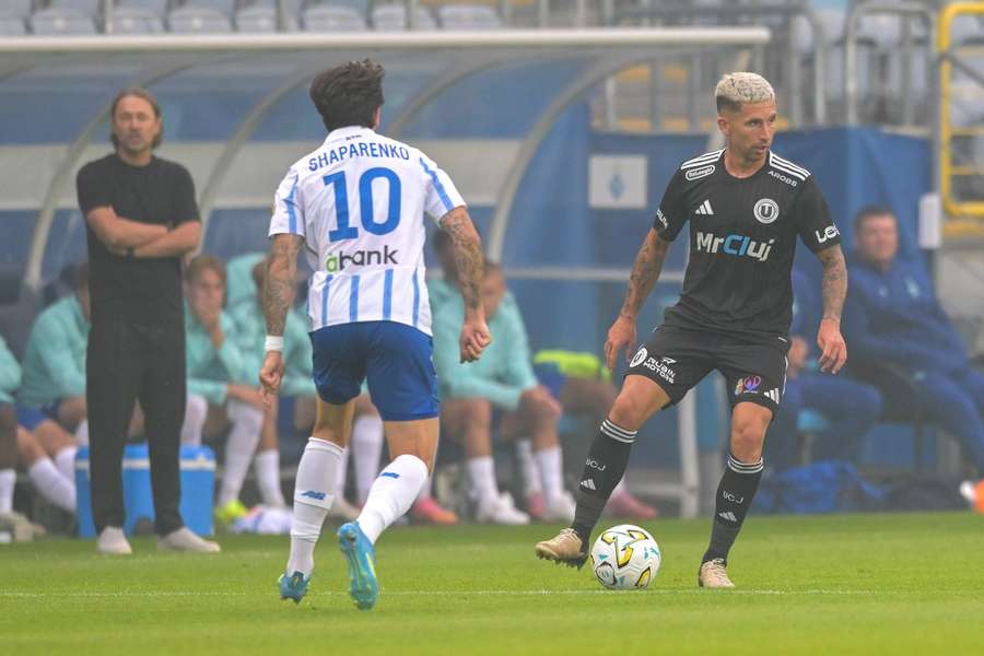 ”U” Cluj în primul meci contra lui Dinamo Kiev ”U” Cluj în primul meci contra lui Dinamo Kiev