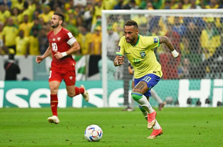 Neymar deve voltar somente na segunda fase da Copa 