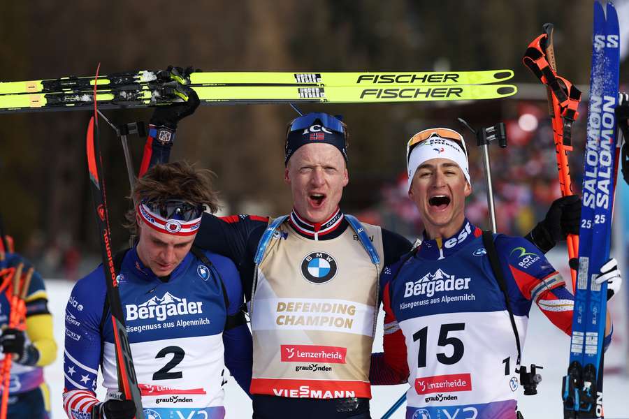 Johannes Boe en or, Éric Perrot monte sur le podium.