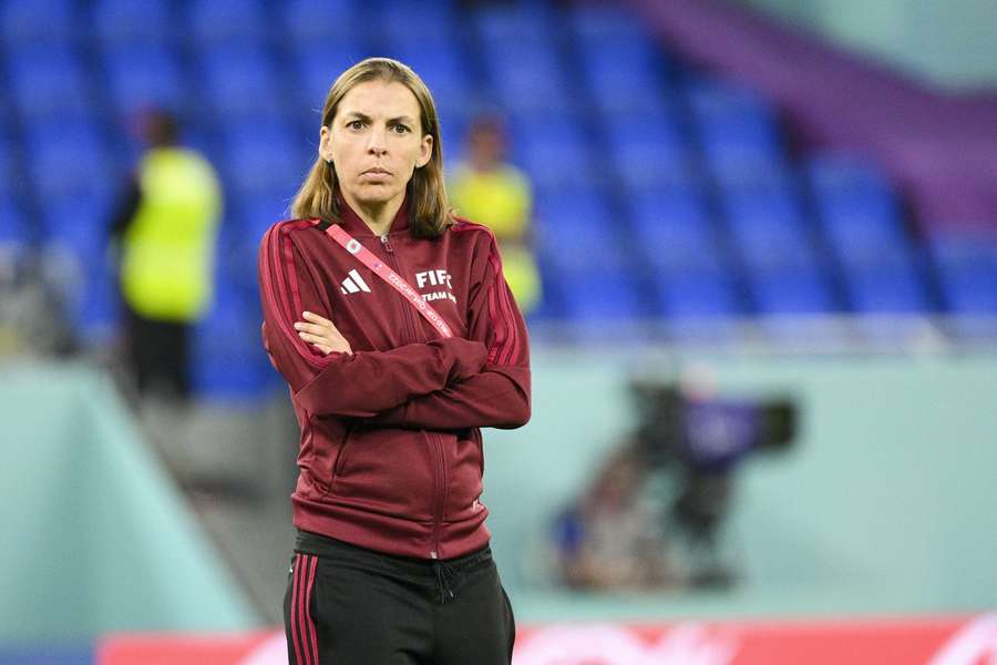 Alemanha x Costa Rica terá 1ª arbitragem feminina em Copas do Mundo