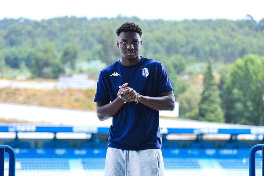 Alfred Caicedo reforça Vizela por duas épocas Alfred Caicedo reforça Vizela por duas épocas