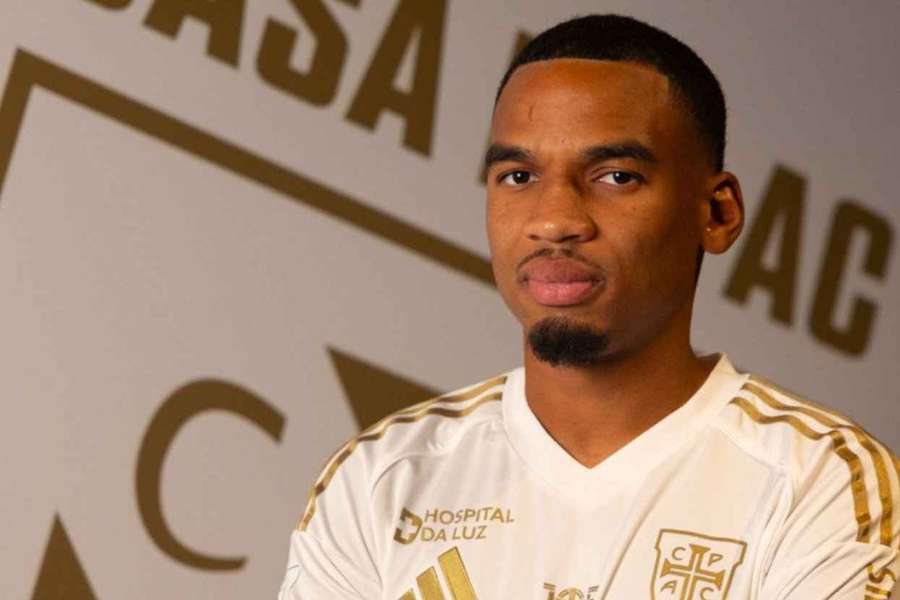 Xander Severina é internacional por Curaçao