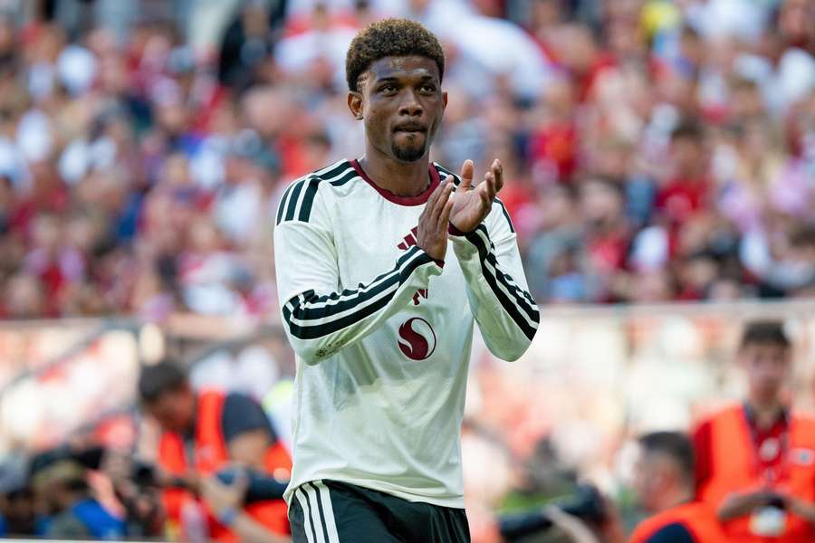 Man United suffer major blow as Amad Diallo faces six-week injury layoff Man United suffer major blow as Amad Diallo faces six-week injury layoff