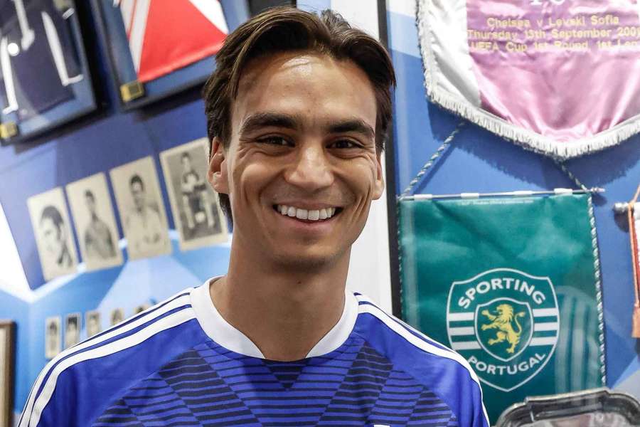 Hevertton assinou pelo Levski Sofia Hevertton assinou pelo Levski Sofia