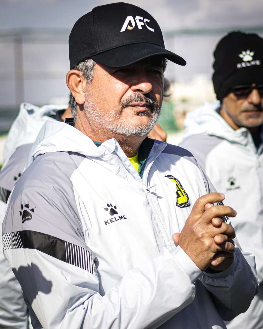 Al-Hussein é o primeiro clube estrangeiro da carreira de Ney Franco