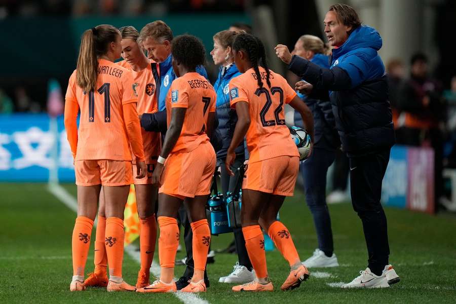 De dames van Oranje wonnen de eerste wedstrijd van Portugal met 1-0