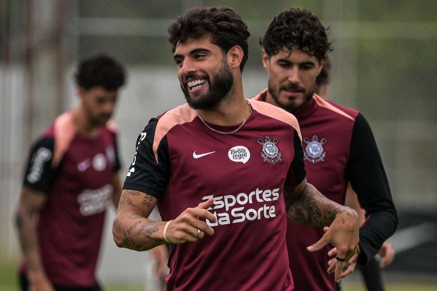 Yuri Alberto durante treinamento no CT Joaquim Grava