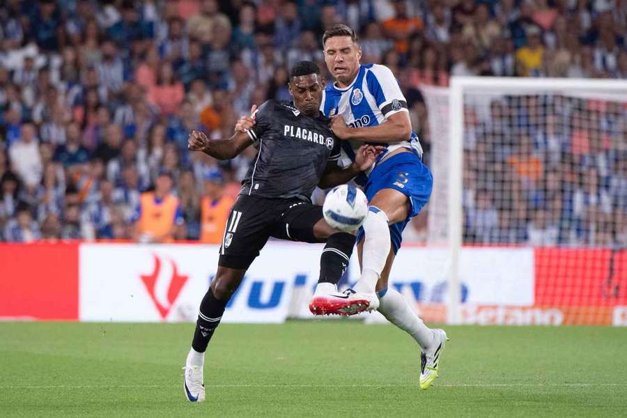 Bardzo solidny debiut Bednarka i... kontuzja na otwarcie sezonu w FC Porto