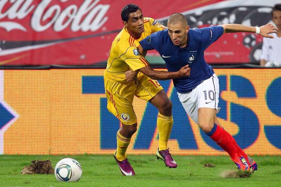 Bănel Nicoliță, în duel cu Benzema, în România - Franța din preliminariile pentru Euro 2012