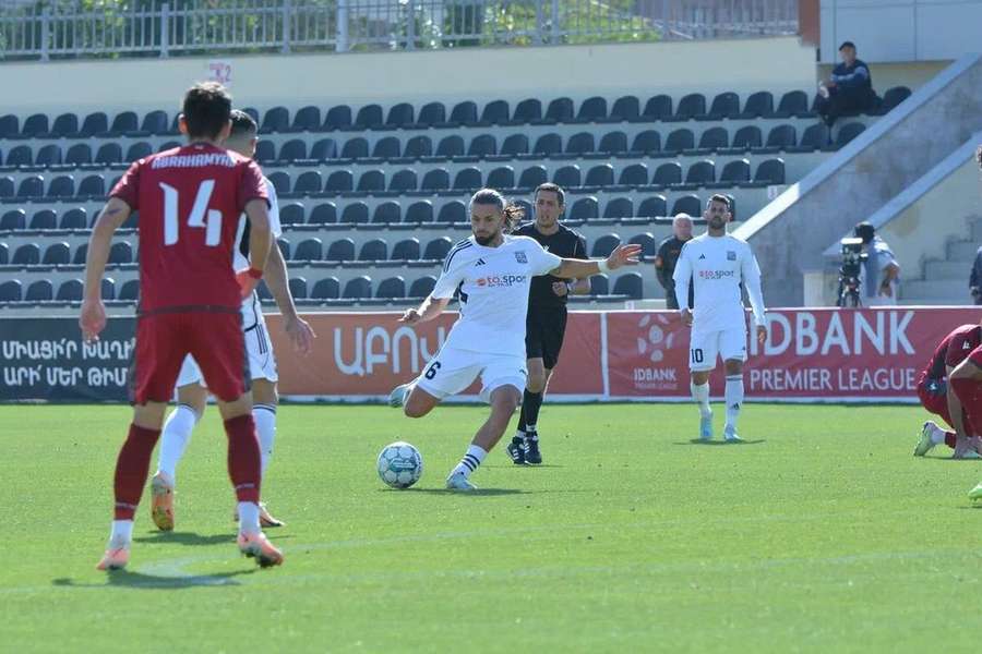 Martim Maia está emprestado pelo Santa Clara ao Noah, da Arménia