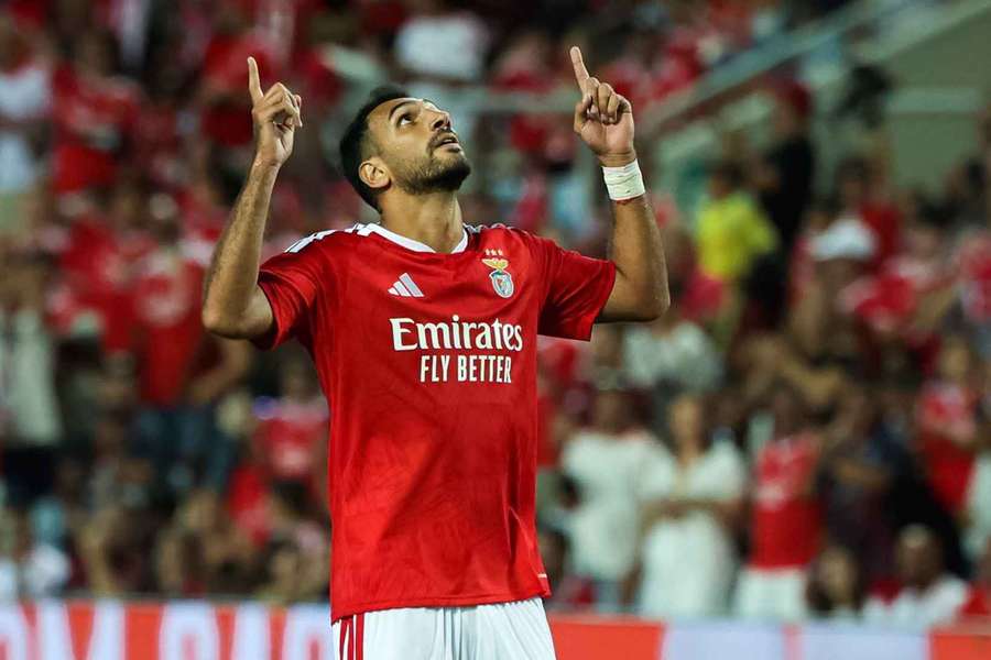 Pavlidis esteve em foco com uma assistência e um golo Pavlidis esteve em foco com uma assistência e um golo