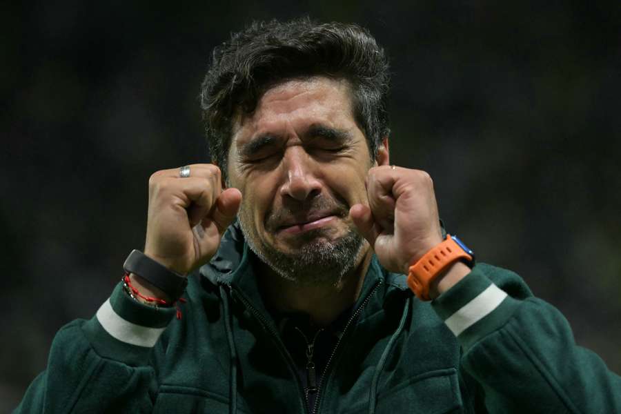Abel Ferreira se emocionou em Palmeiras 4x0 LDU Abel Ferreira se emocionou em Palmeiras 4x0 LDU