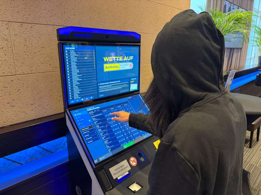 Zipp bei der Abgabe seiner Tipps