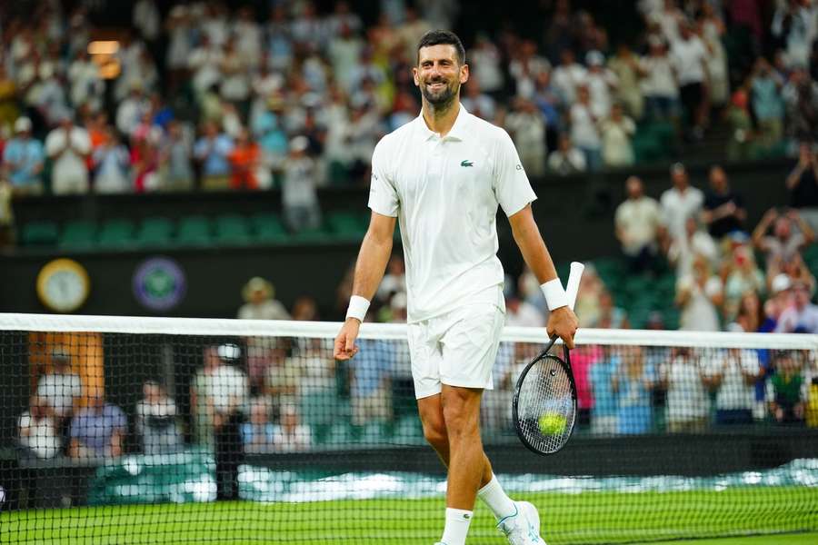 Djokovic awansował do drugiej rundy Wimbledonu.
