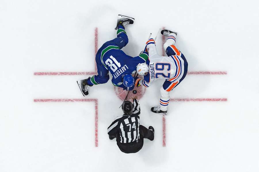 NHL: Draisaitl verlor mit seinem kanadischen Team 1:4 gegen die Philadelphia Flyers.