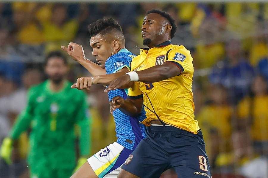 Casemiro foi titular contra o Equador