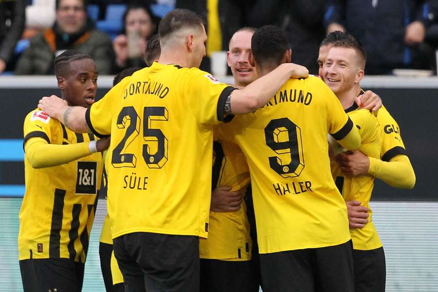 Giocatori del Borussia Dortmund festeggiano