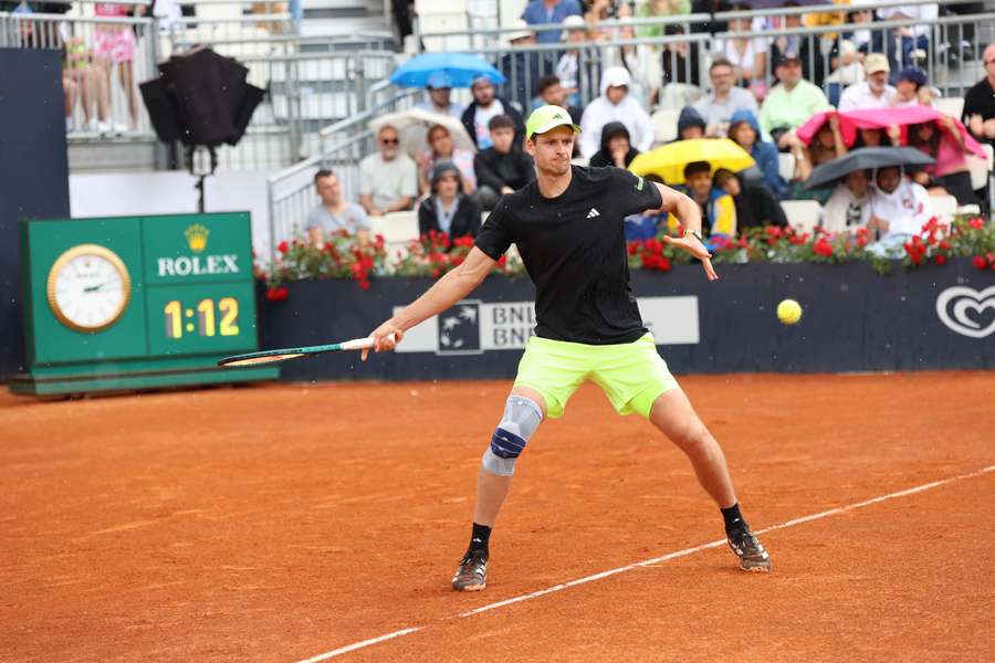 Tenis Flash: Hurkacz z szansą na półfinał w Rzymie, panie zagrają o finał