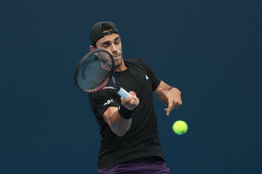 Los argentinos Etcheverry y Cerúndolo siguen adelante en el torneo de Viena