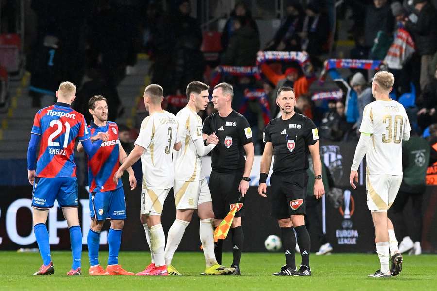 Liberec zuřil marně! Komise posvětila chováních sudí na Slavii. Penalta proti Spartě být neměla
